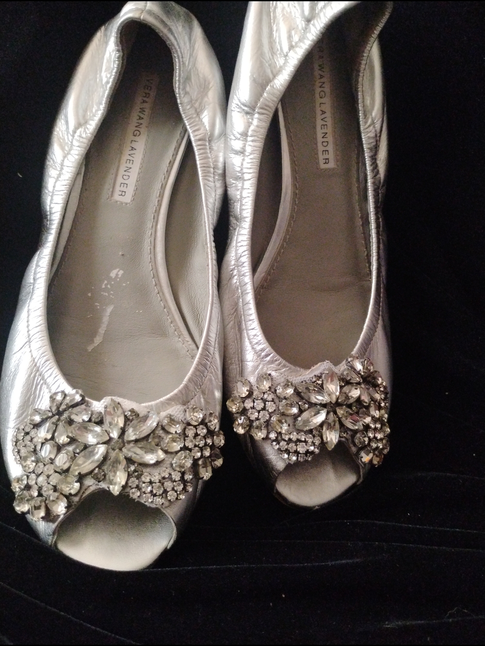 Vera Wang Silver Jeweled Peep-Toe Flats Crystals Elegant. Sz 8